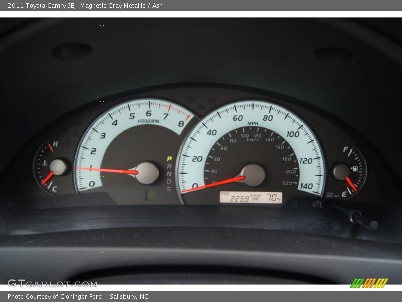 Magnetic Gray Metallic / Ash 2011 Toyota Camry SE