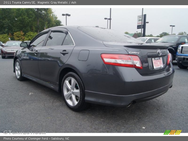Magnetic Gray Metallic / Ash 2011 Toyota Camry SE