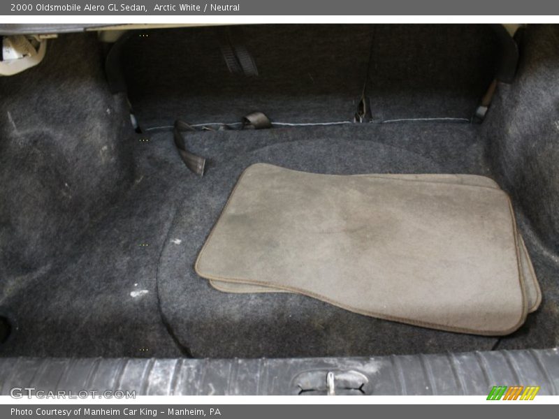 Arctic White / Neutral 2000 Oldsmobile Alero GL Sedan