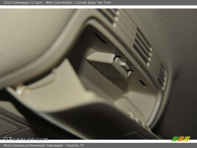 White Gold Metallic / Cornsilk Beige Two Tone 2010 Volkswagen CC Sport