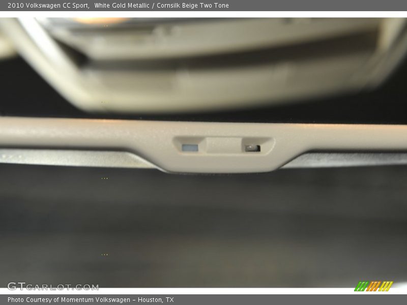 White Gold Metallic / Cornsilk Beige Two Tone 2010 Volkswagen CC Sport