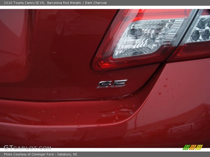 Barcelona Red Metallic / Dark Charcoal 2010 Toyota Camry SE V6