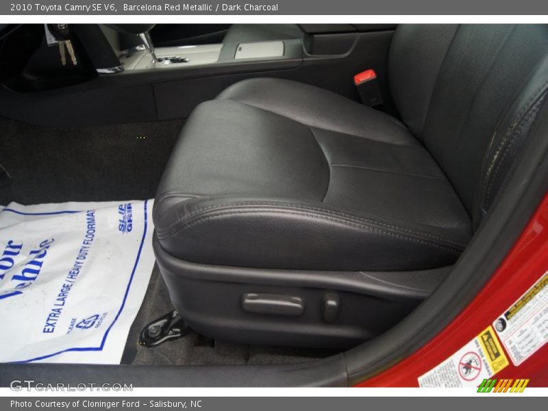 Barcelona Red Metallic / Dark Charcoal 2010 Toyota Camry SE V6