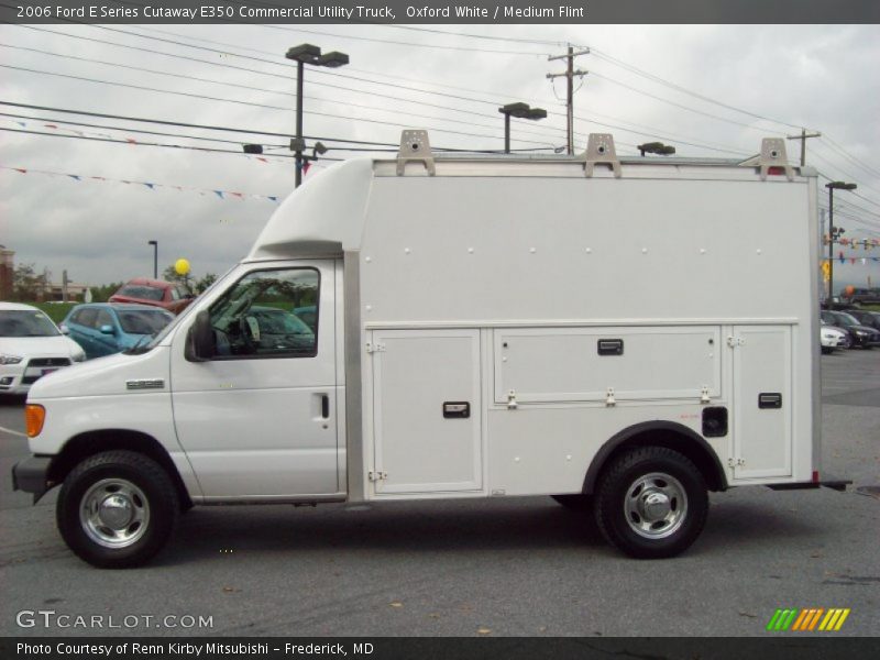Oxford White / Medium Flint 2006 Ford E Series Cutaway E350 Commercial Utility Truck