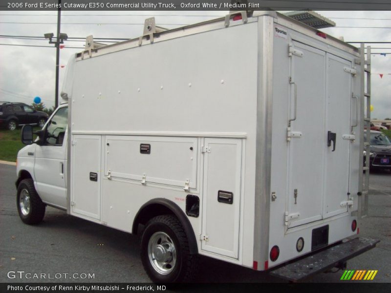 Oxford White / Medium Flint 2006 Ford E Series Cutaway E350 Commercial Utility Truck