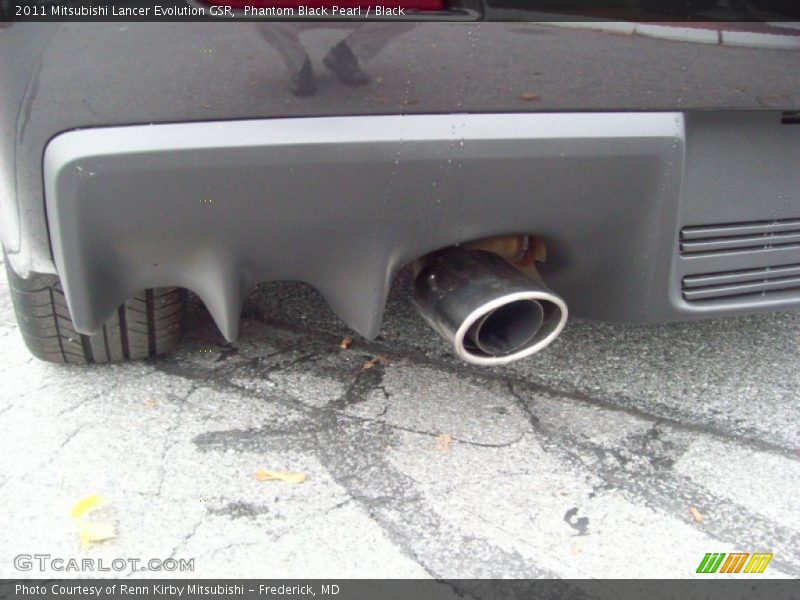 Phantom Black Pearl / Black 2011 Mitsubishi Lancer Evolution GSR