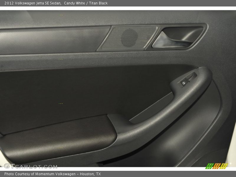 Candy White / Titan Black 2012 Volkswagen Jetta SE Sedan