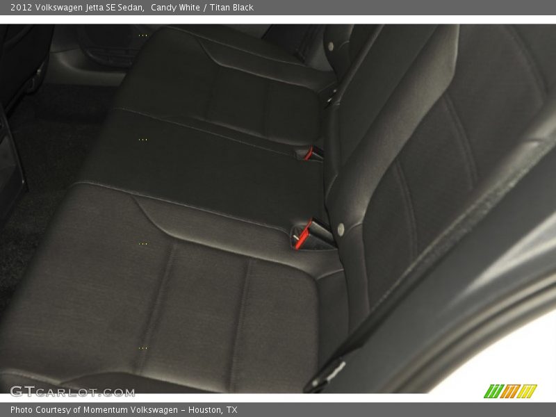 Candy White / Titan Black 2012 Volkswagen Jetta SE Sedan