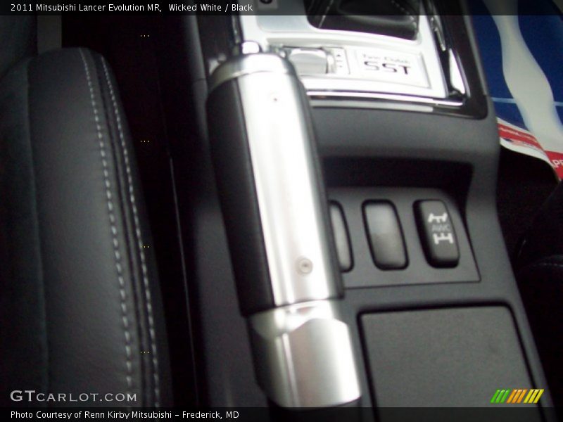 Controls of 2011 Lancer Evolution MR