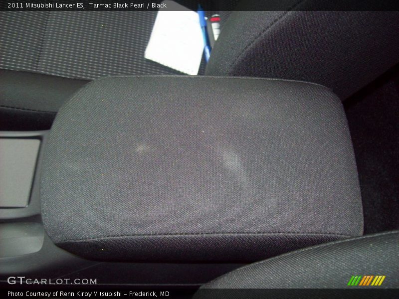 Tarmac Black Pearl / Black 2011 Mitsubishi Lancer ES