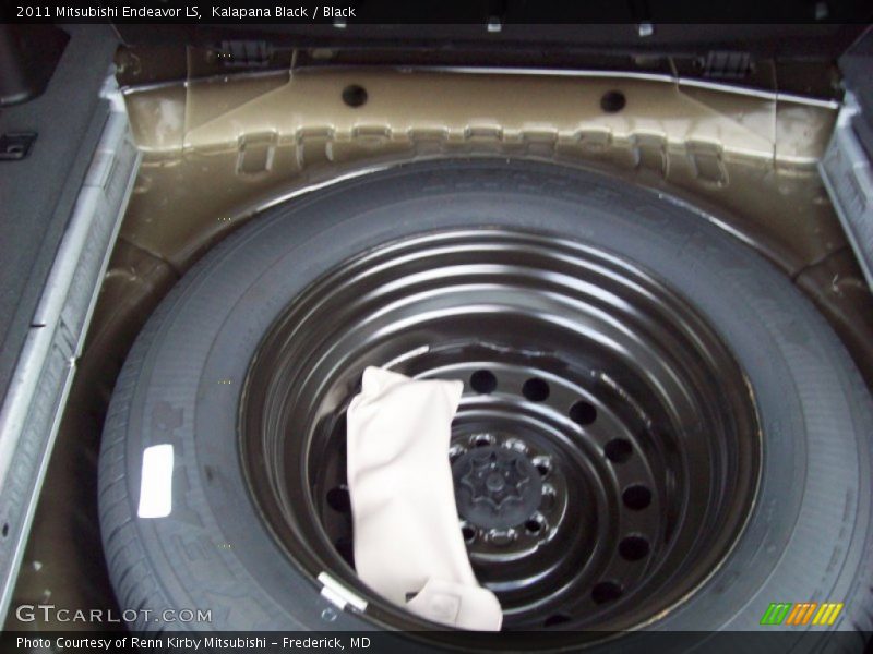 Kalapana Black / Black 2011 Mitsubishi Endeavor LS