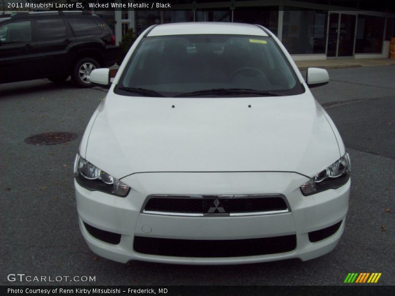 Wicked White Metallic / Black 2011 Mitsubishi Lancer ES