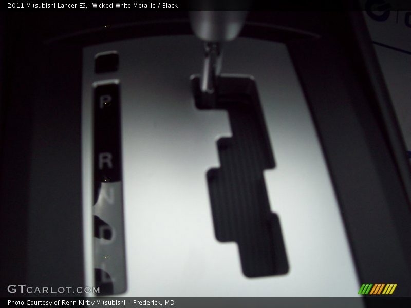 Wicked White Metallic / Black 2011 Mitsubishi Lancer ES