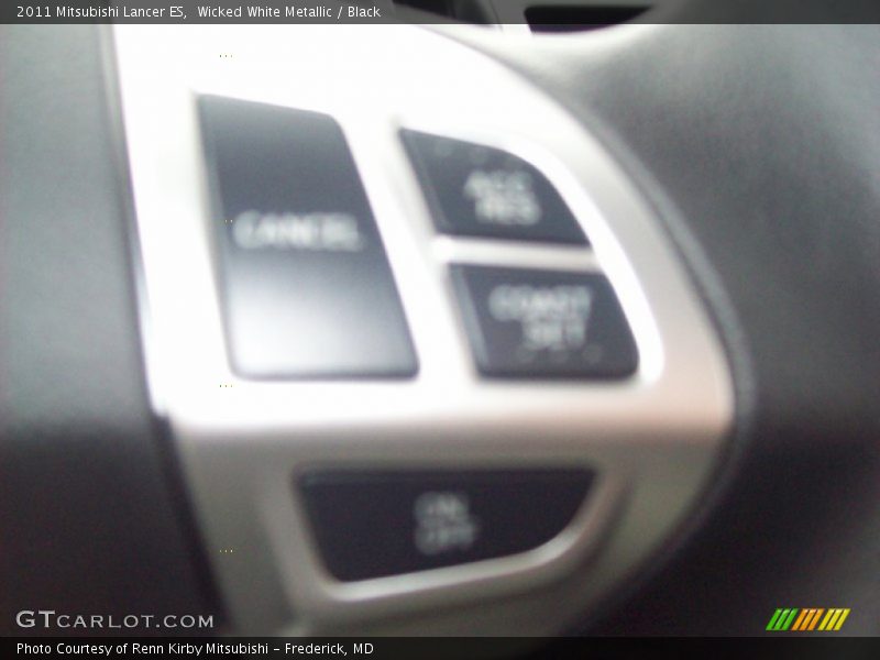Wicked White Metallic / Black 2011 Mitsubishi Lancer ES