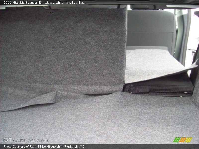 Wicked White Metallic / Black 2011 Mitsubishi Lancer ES