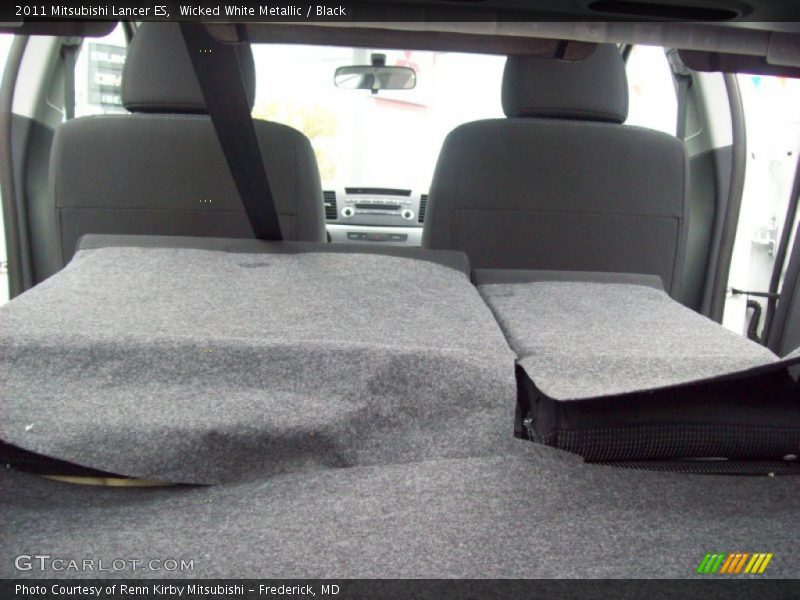 Wicked White Metallic / Black 2011 Mitsubishi Lancer ES