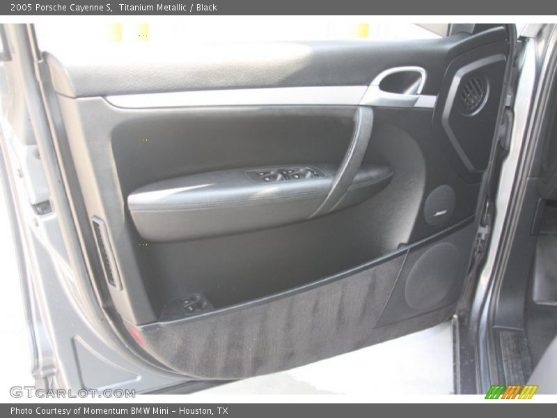 Titanium Metallic / Black 2005 Porsche Cayenne S