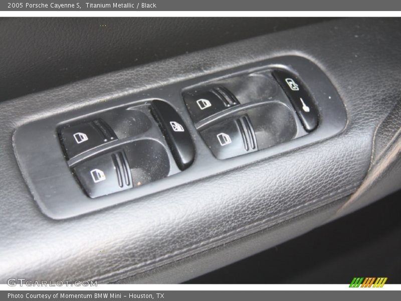 Titanium Metallic / Black 2005 Porsche Cayenne S