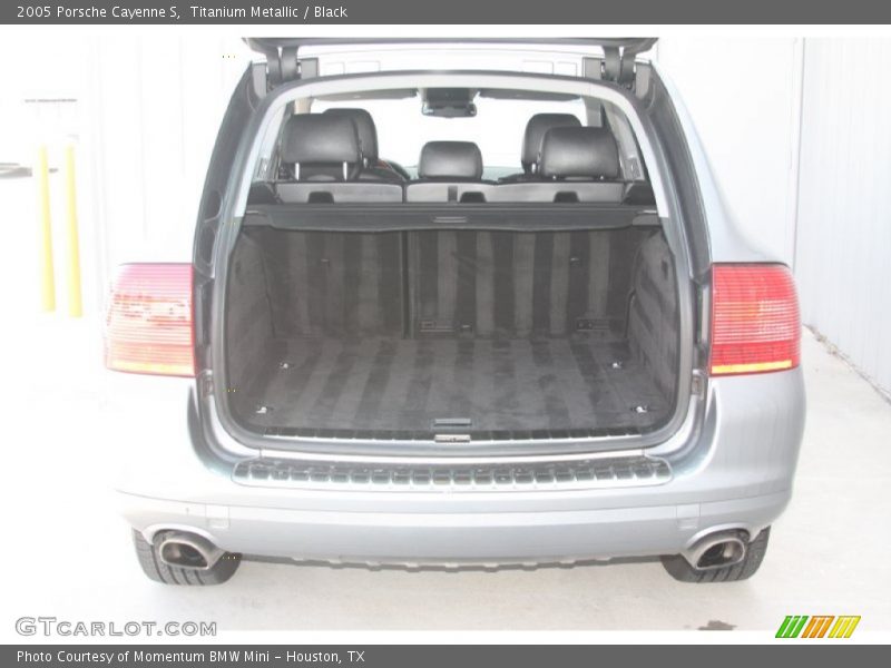 Titanium Metallic / Black 2005 Porsche Cayenne S