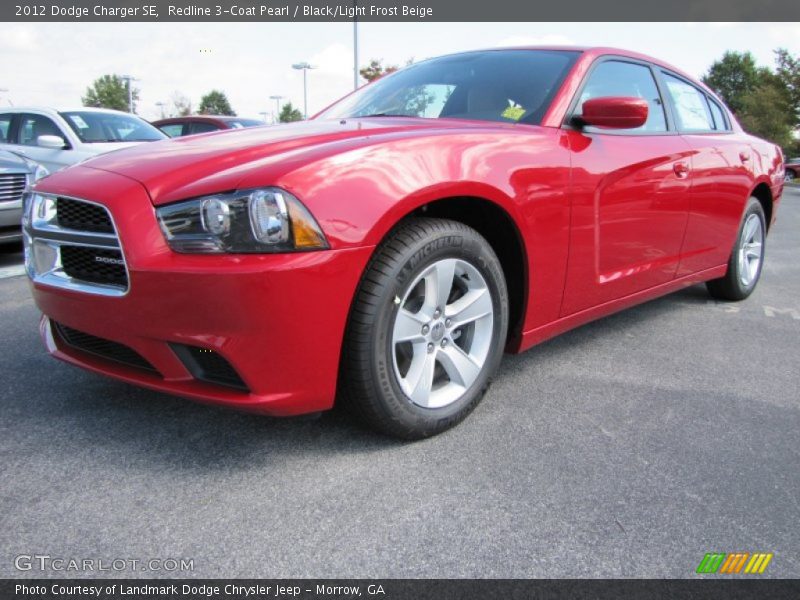 Front 3/4 View of 2012 Charger SE