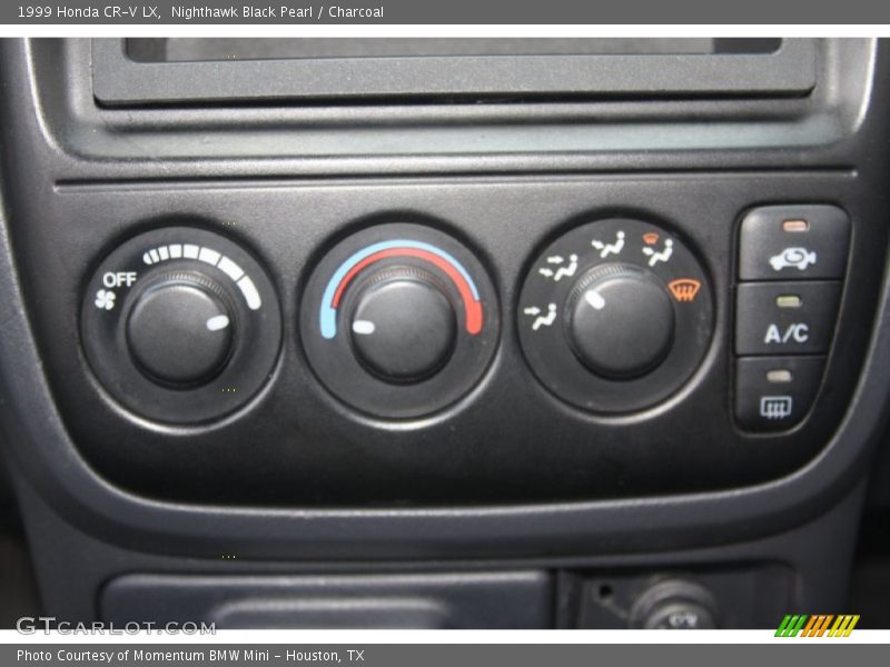 Controls of 1999 CR-V LX