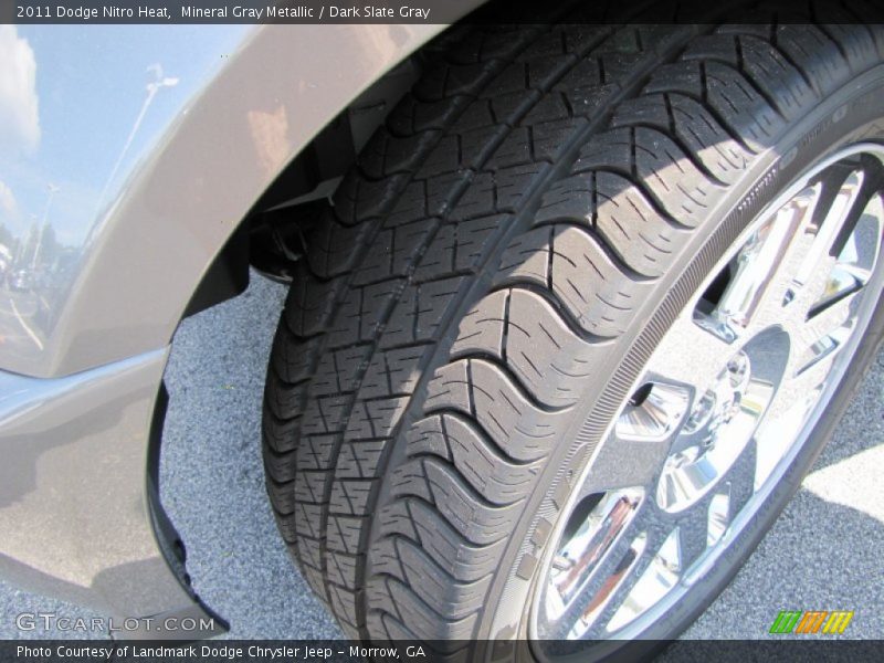 Mineral Gray Metallic / Dark Slate Gray 2011 Dodge Nitro Heat