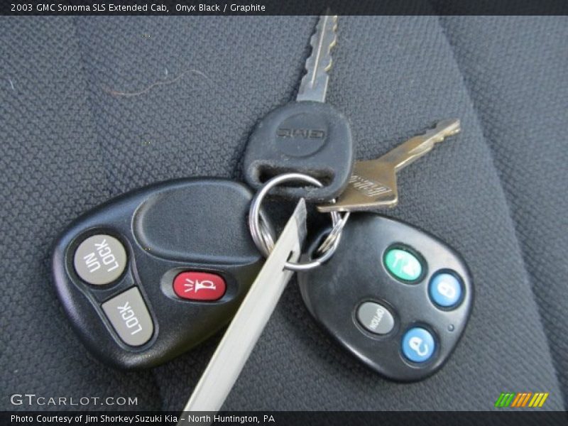 Keys of 2003 Sonoma SLS Extended Cab