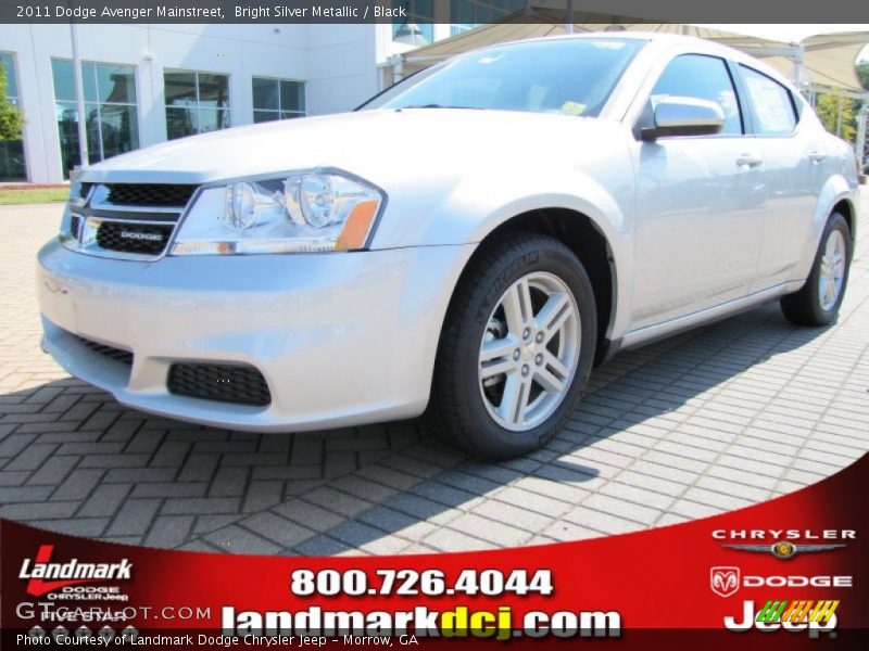 Bright Silver Metallic / Black 2011 Dodge Avenger Mainstreet