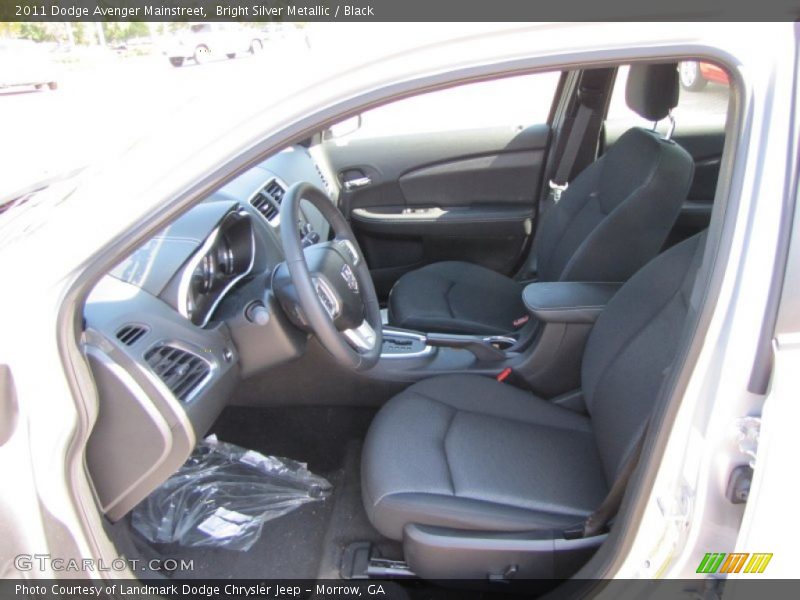 Bright Silver Metallic / Black 2011 Dodge Avenger Mainstreet