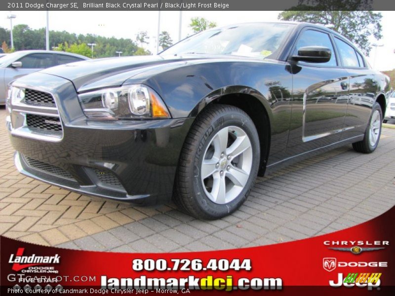 Brilliant Black Crystal Pearl / Black/Light Frost Beige 2011 Dodge Charger SE