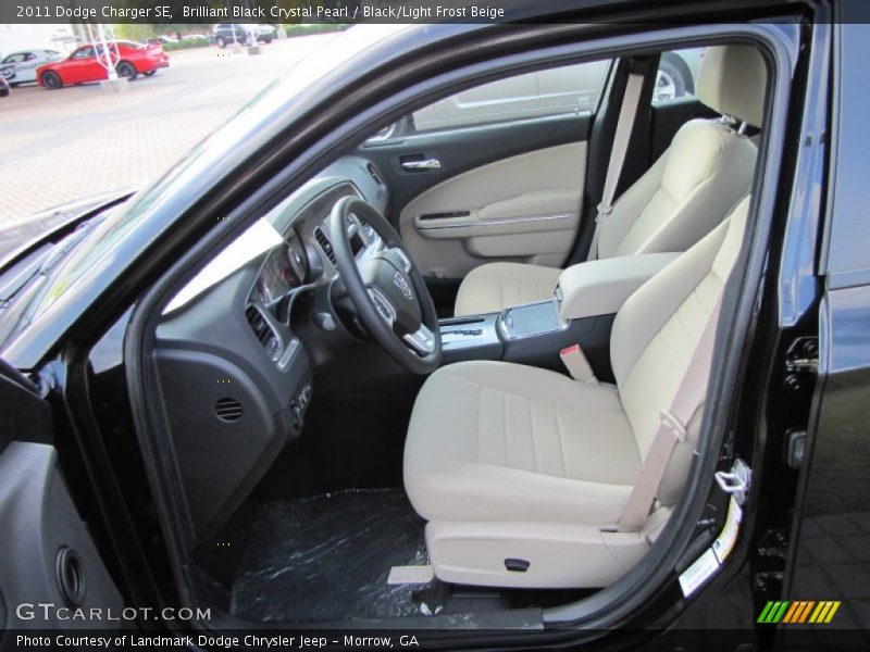 Brilliant Black Crystal Pearl / Black/Light Frost Beige 2011 Dodge Charger SE