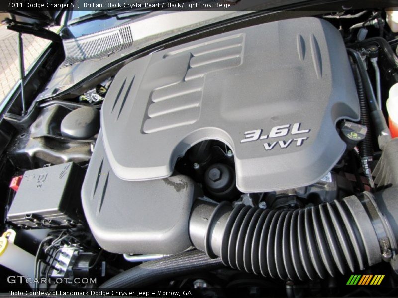 Brilliant Black Crystal Pearl / Black/Light Frost Beige 2011 Dodge Charger SE