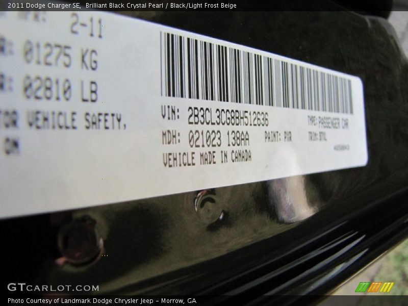 Brilliant Black Crystal Pearl / Black/Light Frost Beige 2011 Dodge Charger SE
