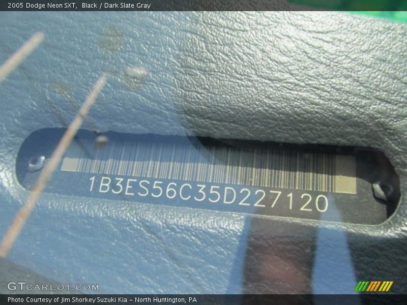 Black / Dark Slate Gray 2005 Dodge Neon SXT