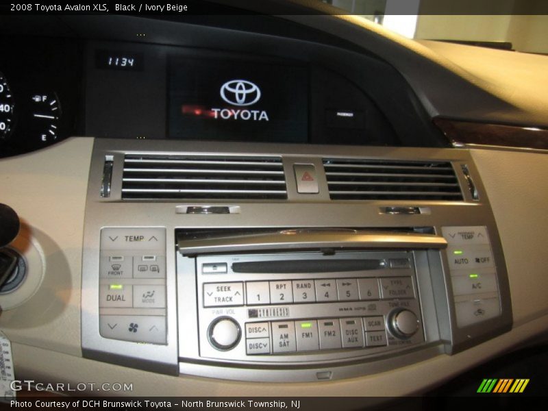 Black / Ivory Beige 2008 Toyota Avalon XLS