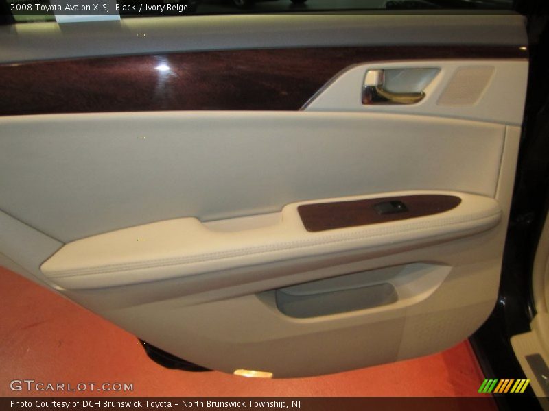 Black / Ivory Beige 2008 Toyota Avalon XLS