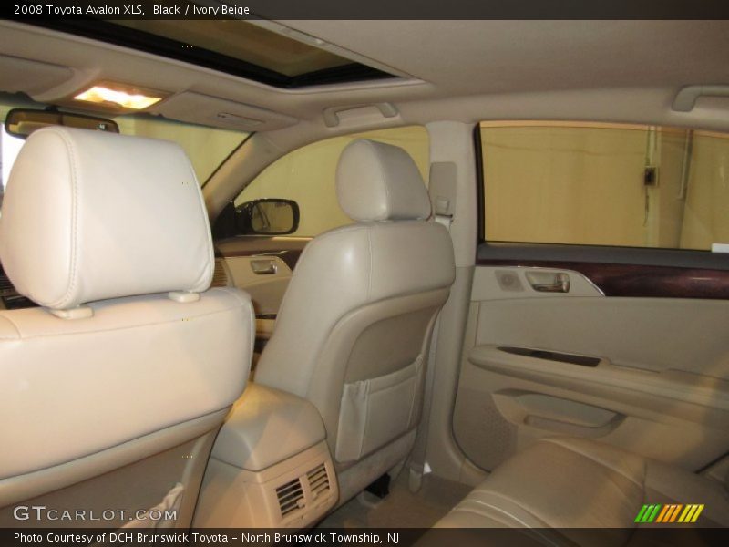 Black / Ivory Beige 2008 Toyota Avalon XLS