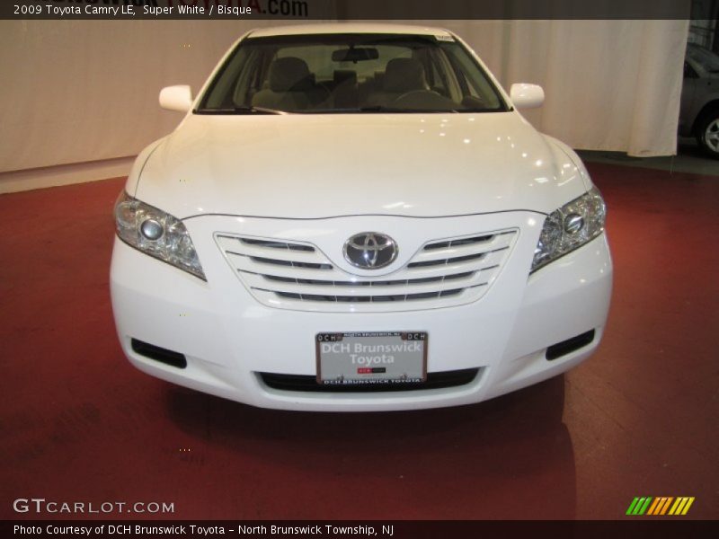 Super White / Bisque 2009 Toyota Camry LE