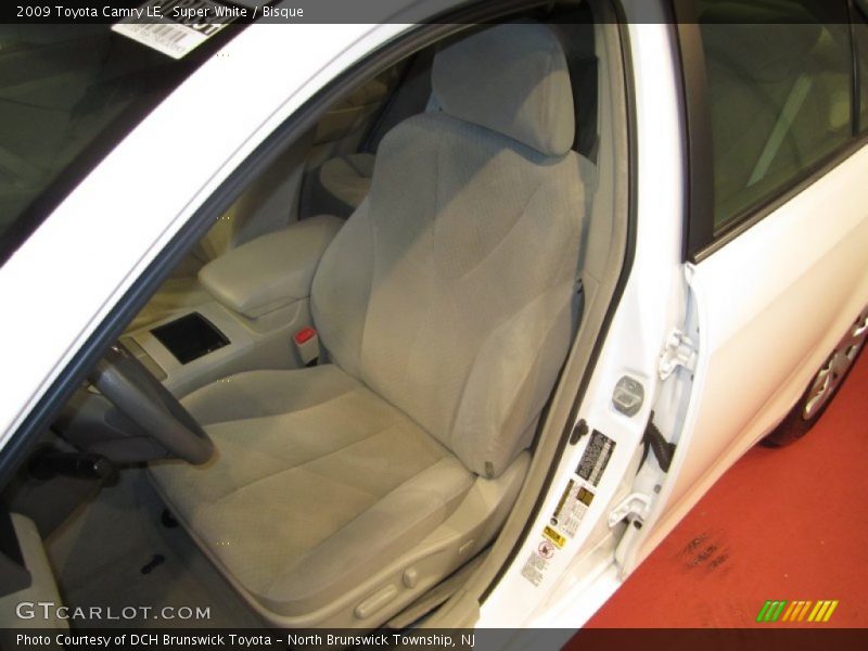 Super White / Bisque 2009 Toyota Camry LE