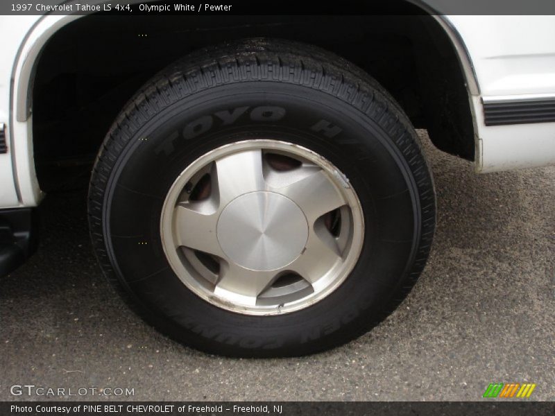 Olympic White / Pewter 1997 Chevrolet Tahoe LS 4x4