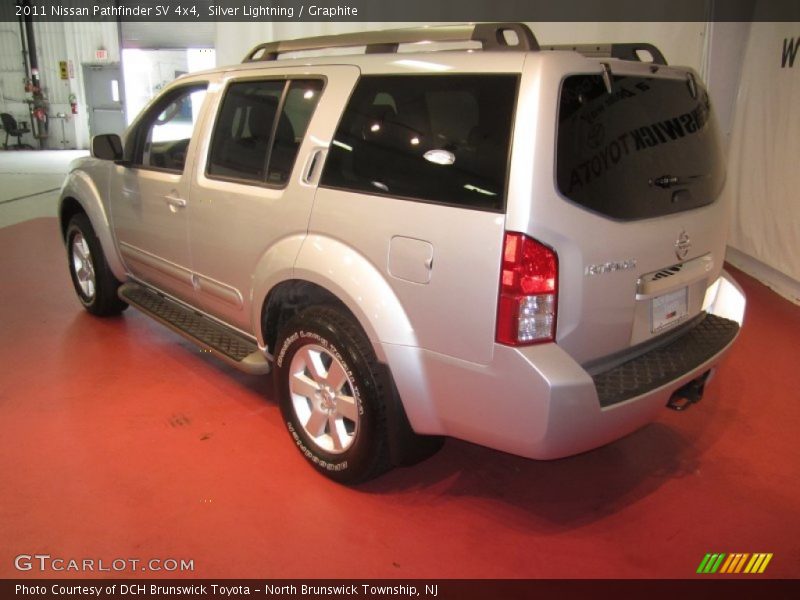 Silver Lightning / Graphite 2011 Nissan Pathfinder SV 4x4