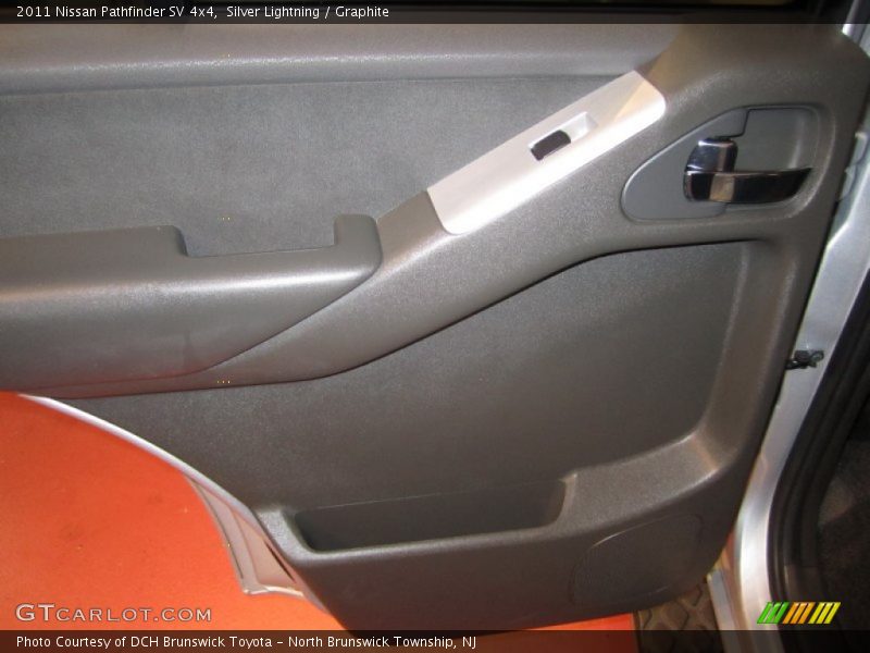 Silver Lightning / Graphite 2011 Nissan Pathfinder SV 4x4