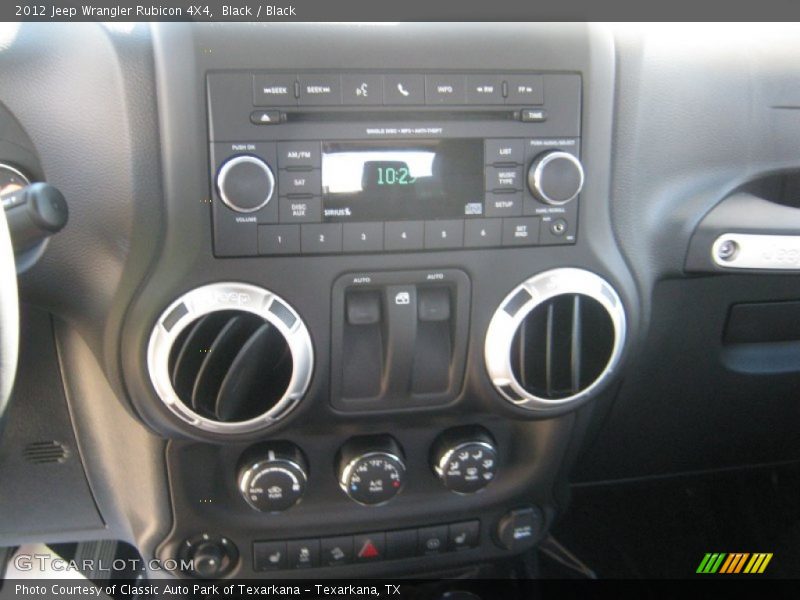 Controls of 2012 Wrangler Rubicon 4X4