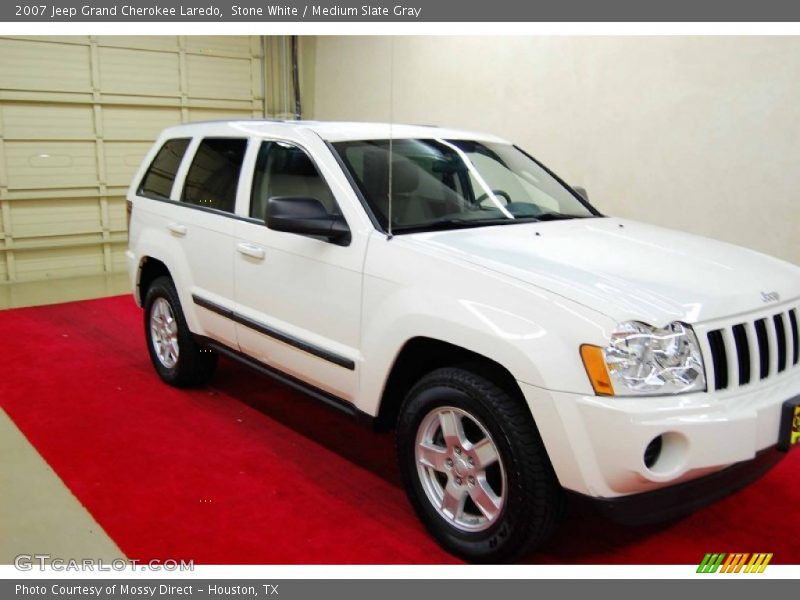 Stone White / Medium Slate Gray 2007 Jeep Grand Cherokee Laredo