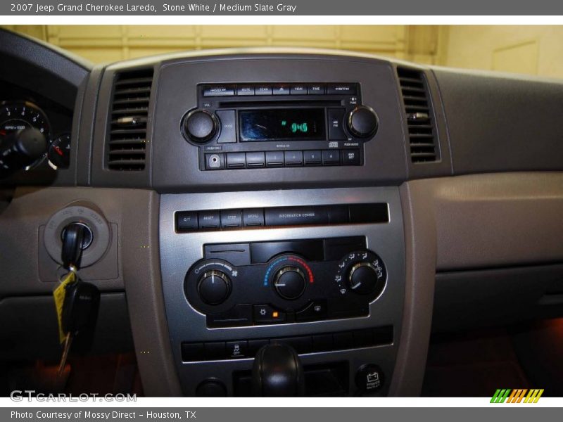 Stone White / Medium Slate Gray 2007 Jeep Grand Cherokee Laredo