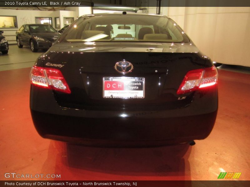Black / Ash Gray 2010 Toyota Camry LE
