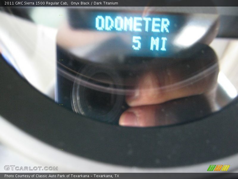 Onyx Black / Dark Titanium 2011 GMC Sierra 1500 Regular Cab