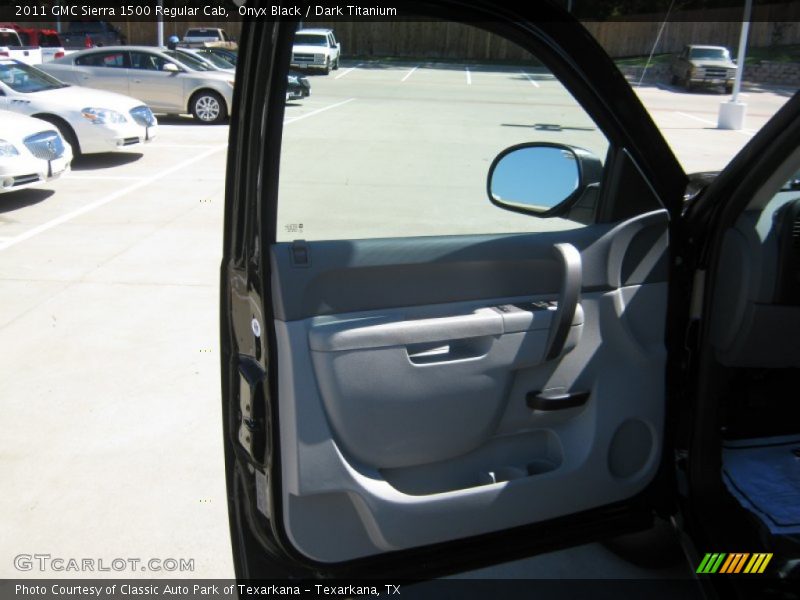 Onyx Black / Dark Titanium 2011 GMC Sierra 1500 Regular Cab