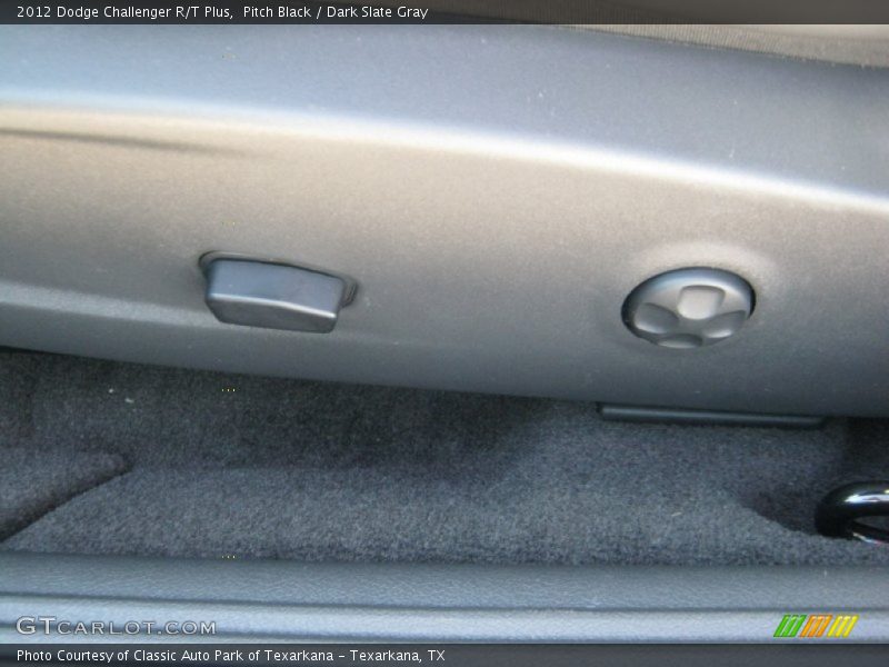 Pitch Black / Dark Slate Gray 2012 Dodge Challenger R/T Plus