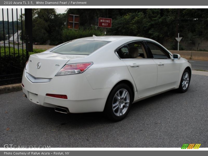 White Diamond Pearl / Parchment 2010 Acura TL 3.5